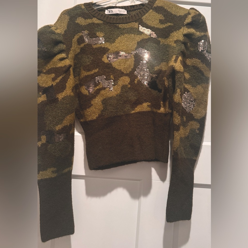 Zara camo sweater